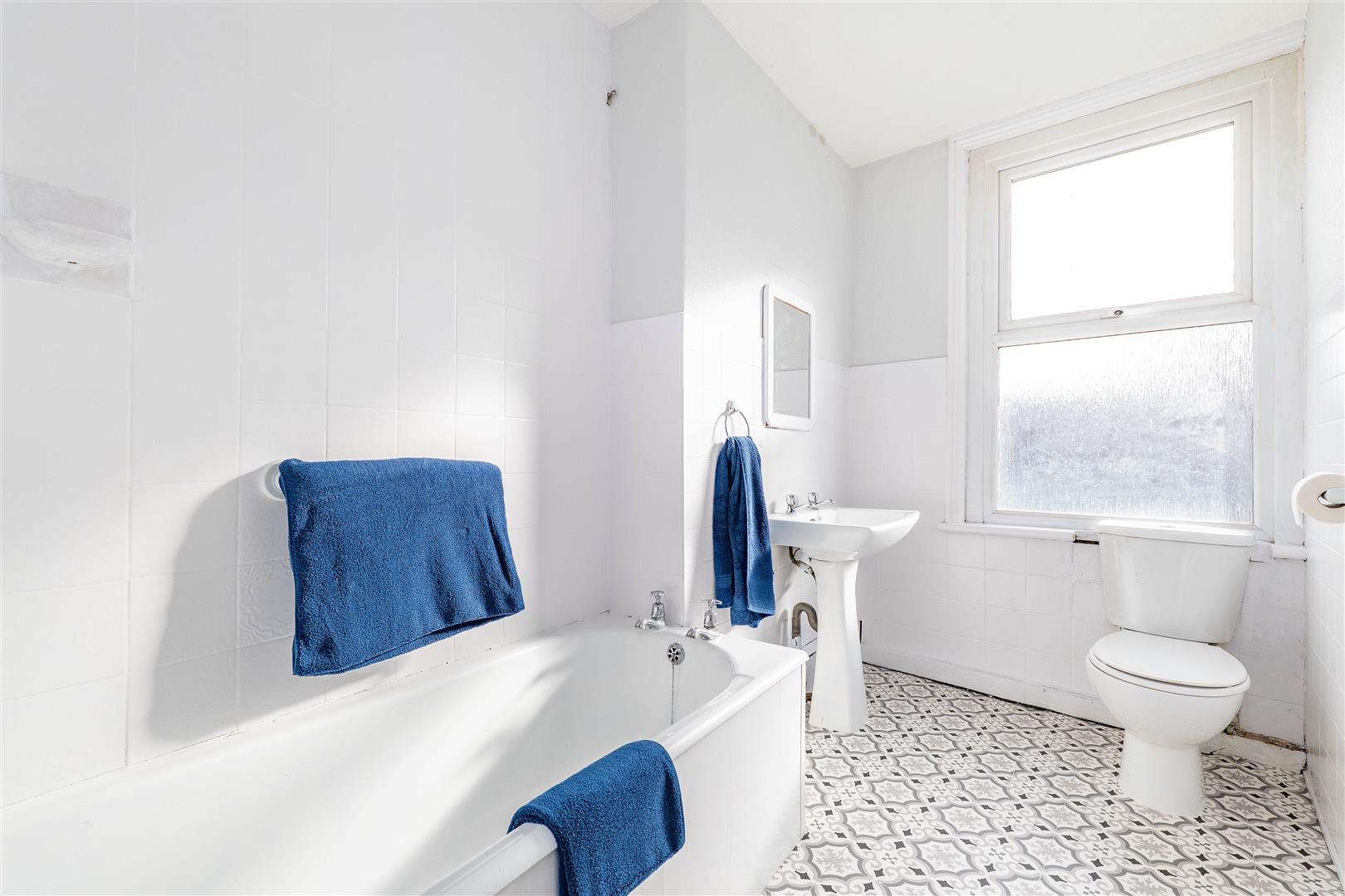 2 bed property in Gillibrand Walks, Chorley